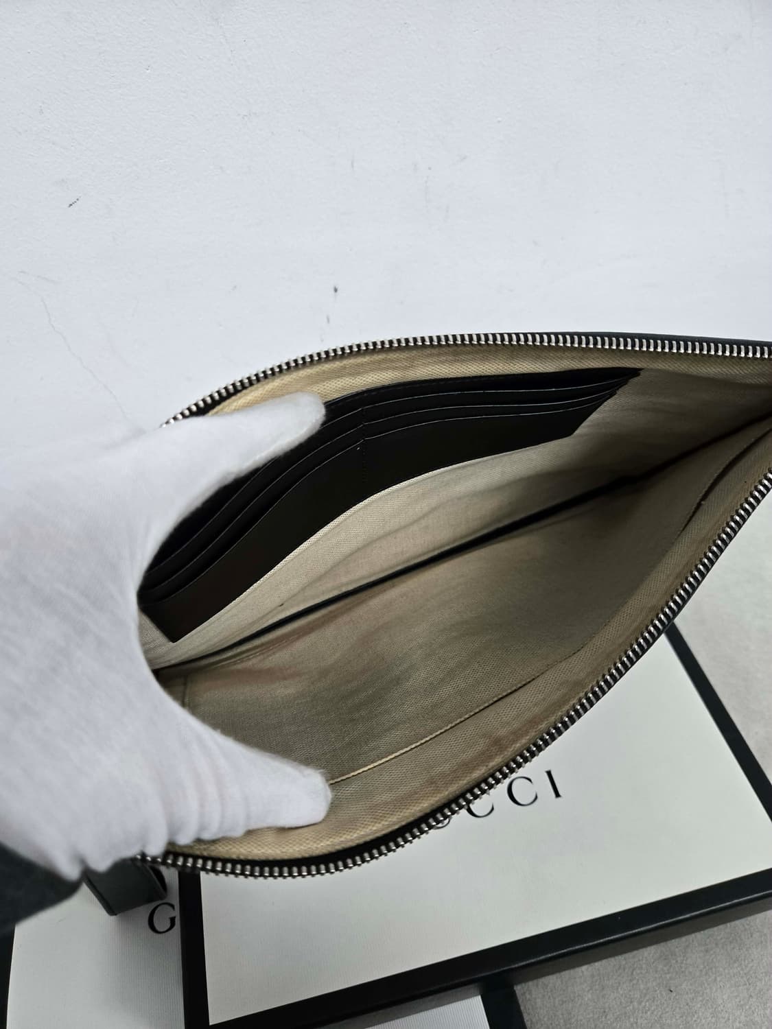 [보증서 정품] 구찌 킹스네이크 클러치백 상품이미지1