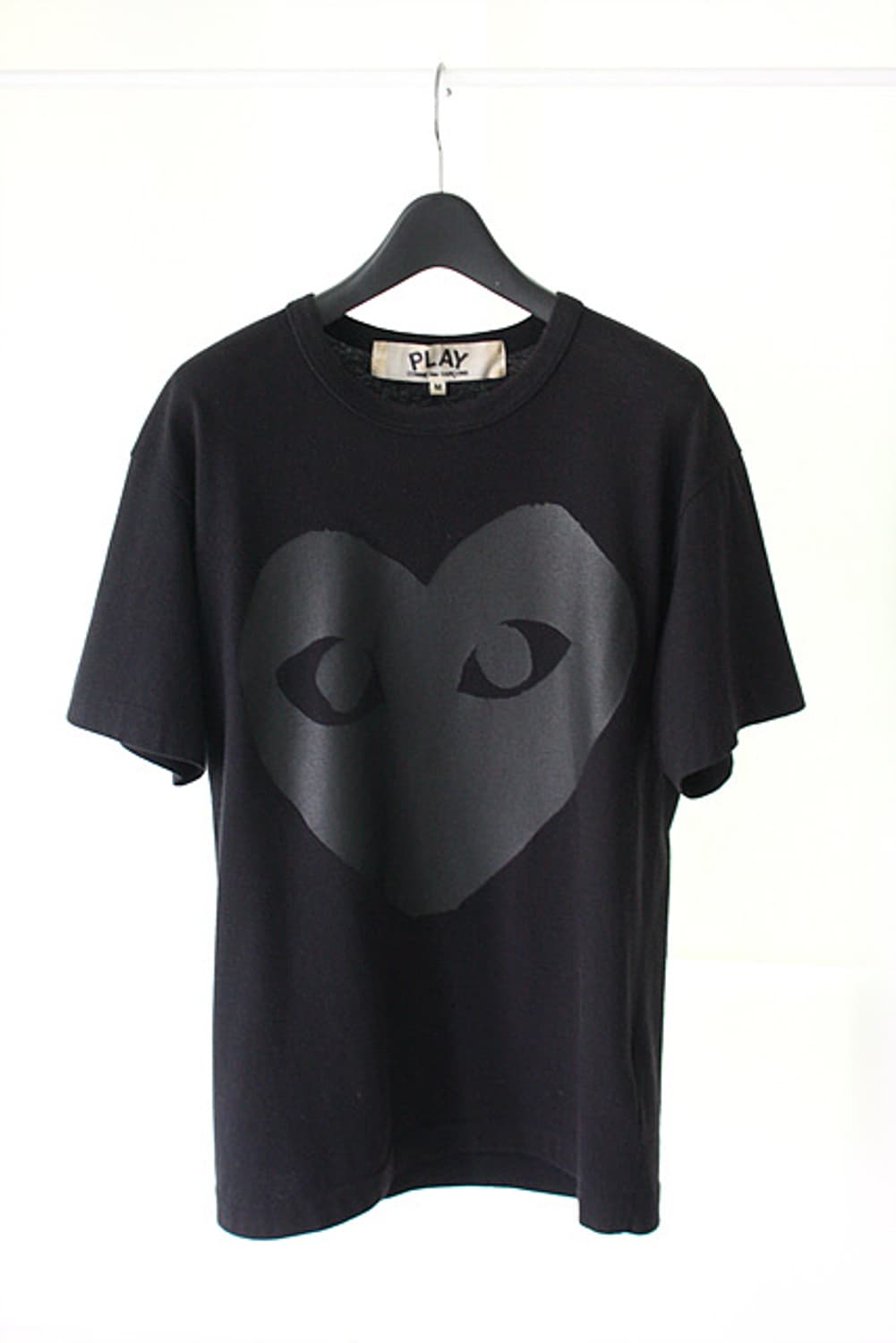 COMME DES GARCONS 플레이 꼼데가르송 빅하트 블랙 반팔티셔츠 상품이미지1