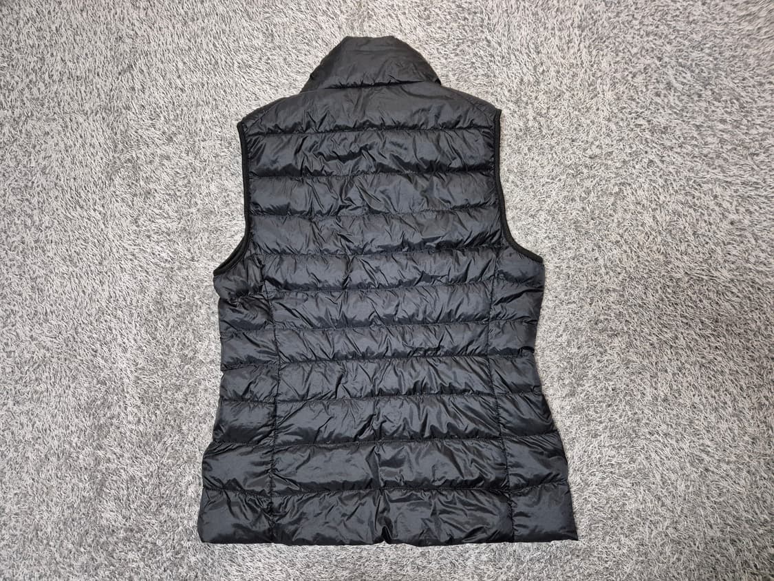 유니클로 여성 경량 다운 패딩 조끼 M 상품이미지3