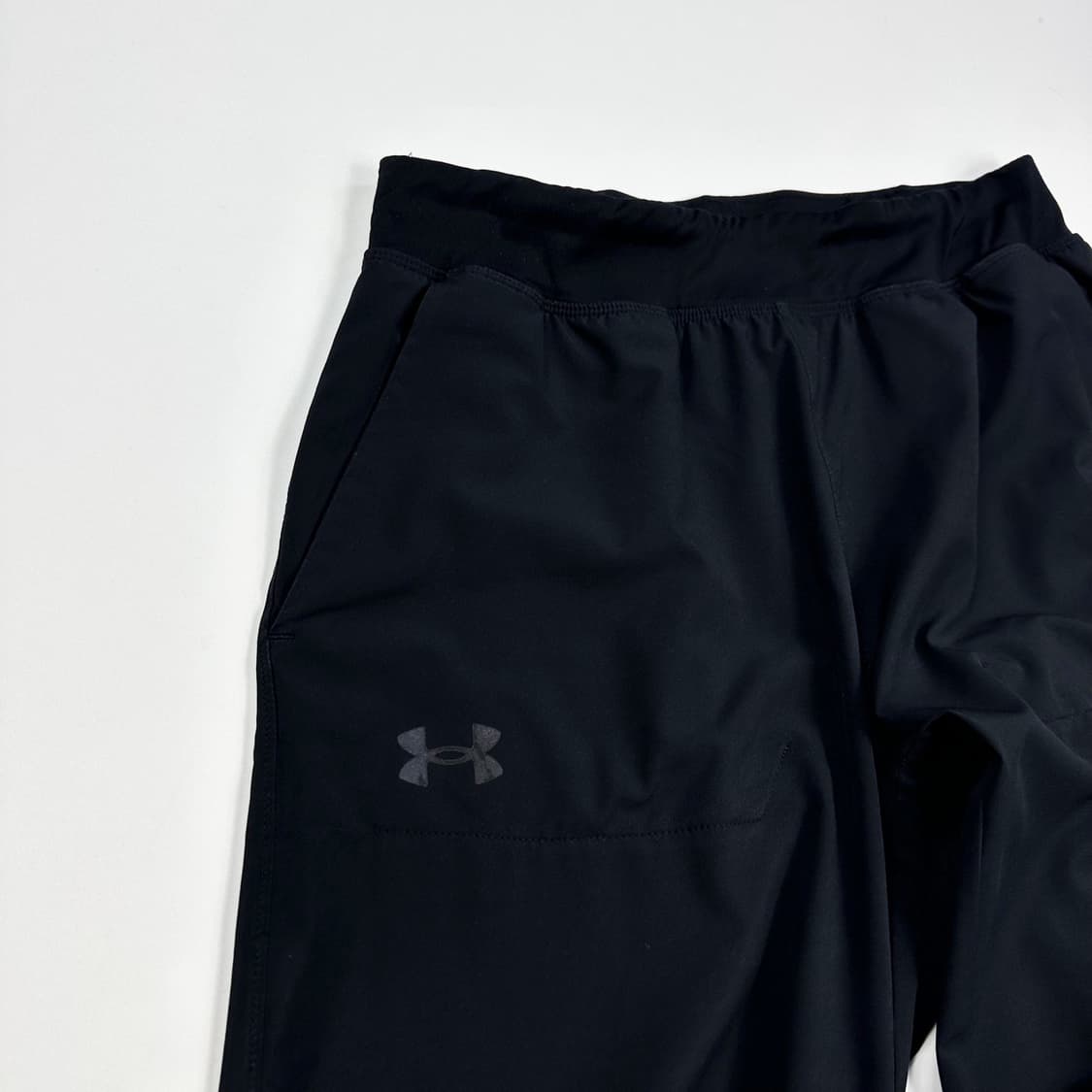 언더아머 로고 트레이닝 블랙 우븐팬츠 (L) 상품이미지4
