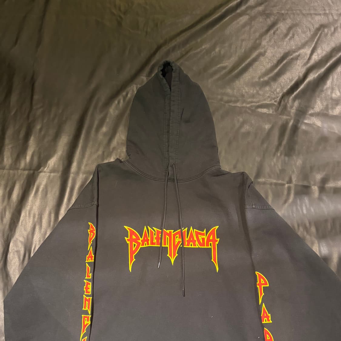 발렌시아가 로고 후드티 상품이미지3