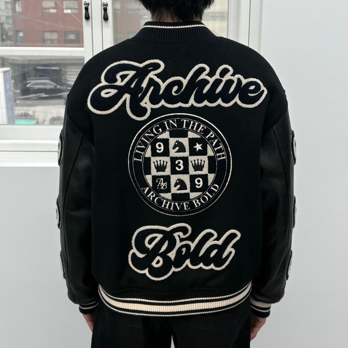 아카이브 볼드 바시티 상품이미지3