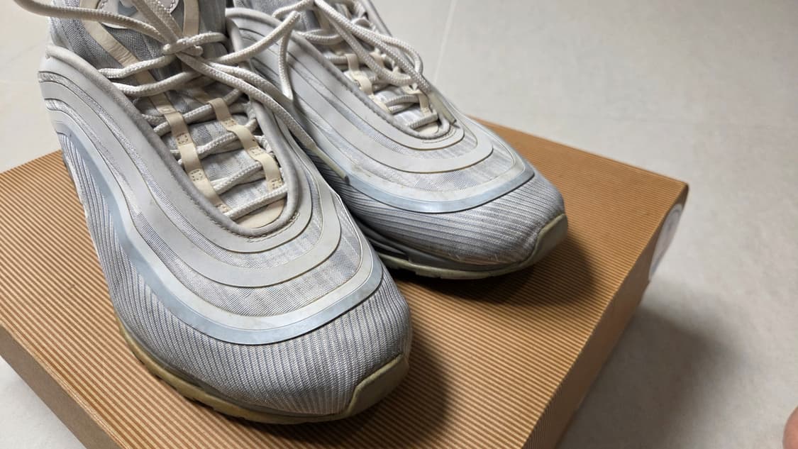 나이키 에어맥스 97 울트라 17 플래티넘 상품이미지9