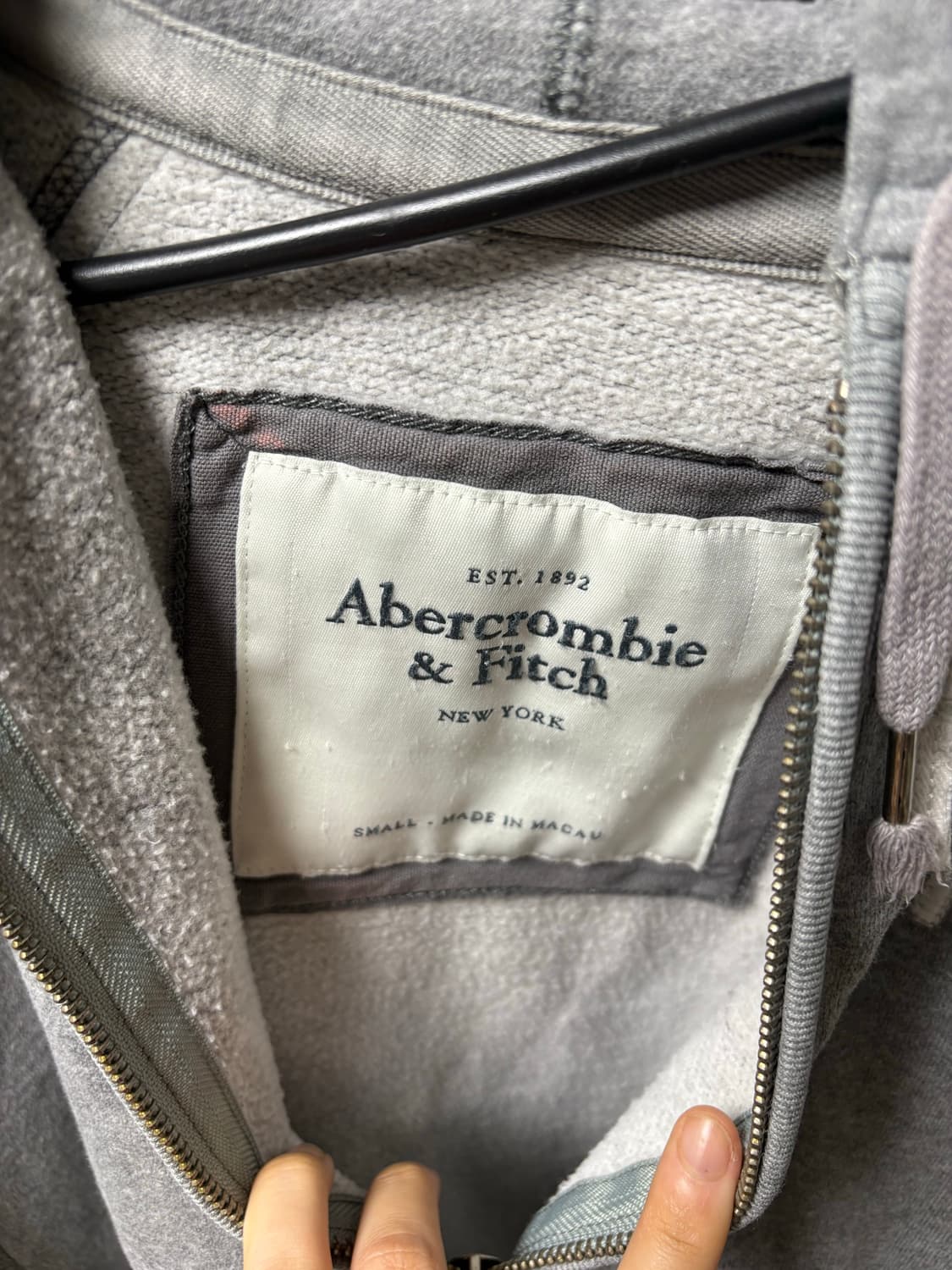 Abercrombie & Fitch 그레이 후드집업 상품이미지2