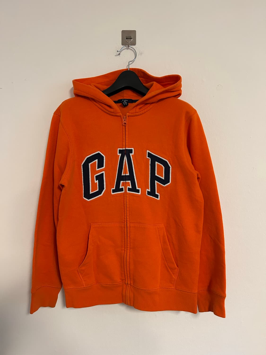 갭 로고 후드집업 상품이미지1