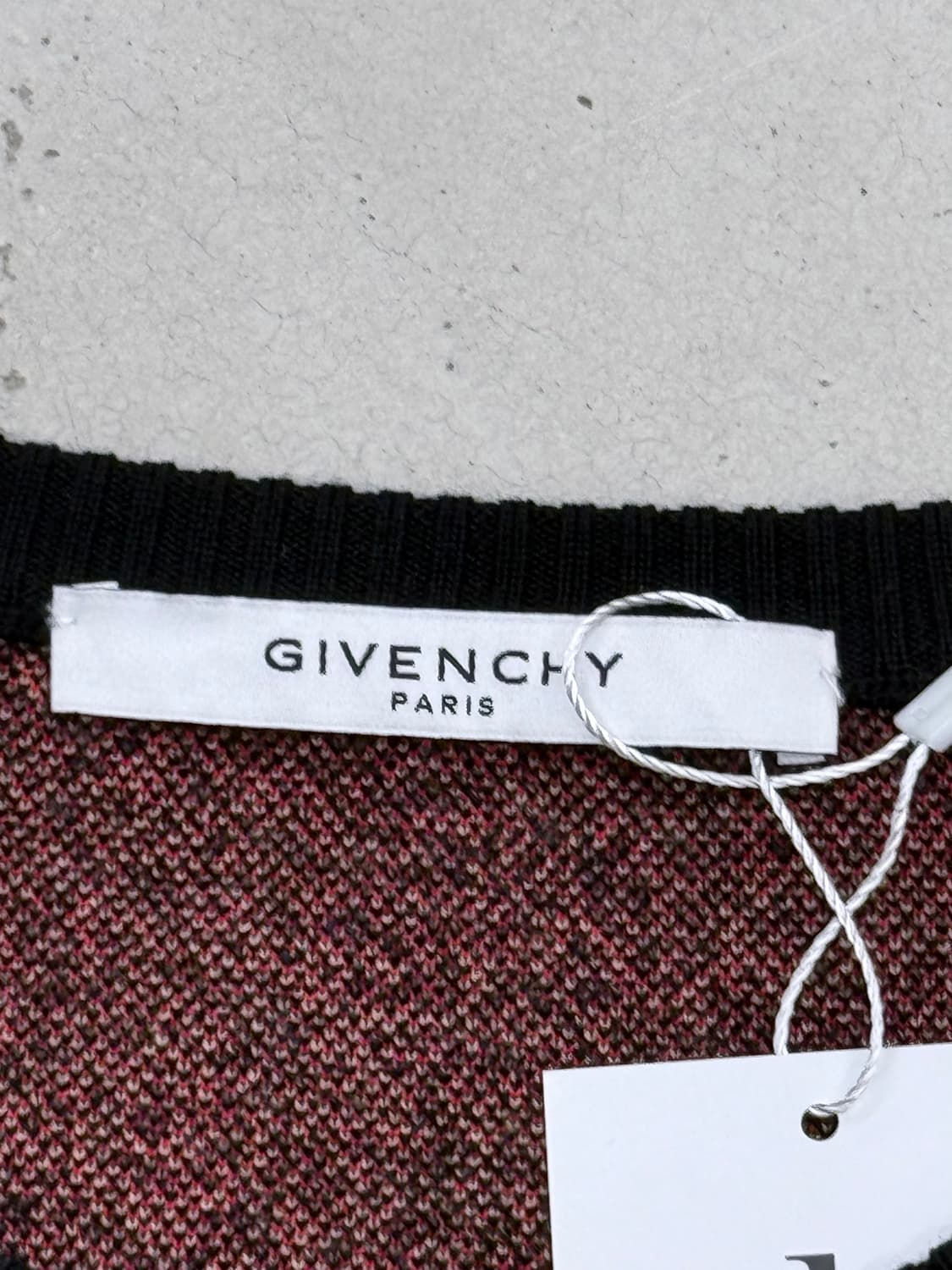 지방시 그래픽 니트 스웨터 상품이미지3