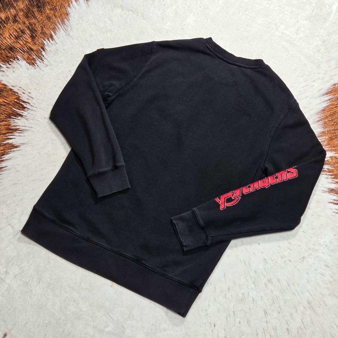 마블 아이언맨 블랙 맨투맨 상품이미지4