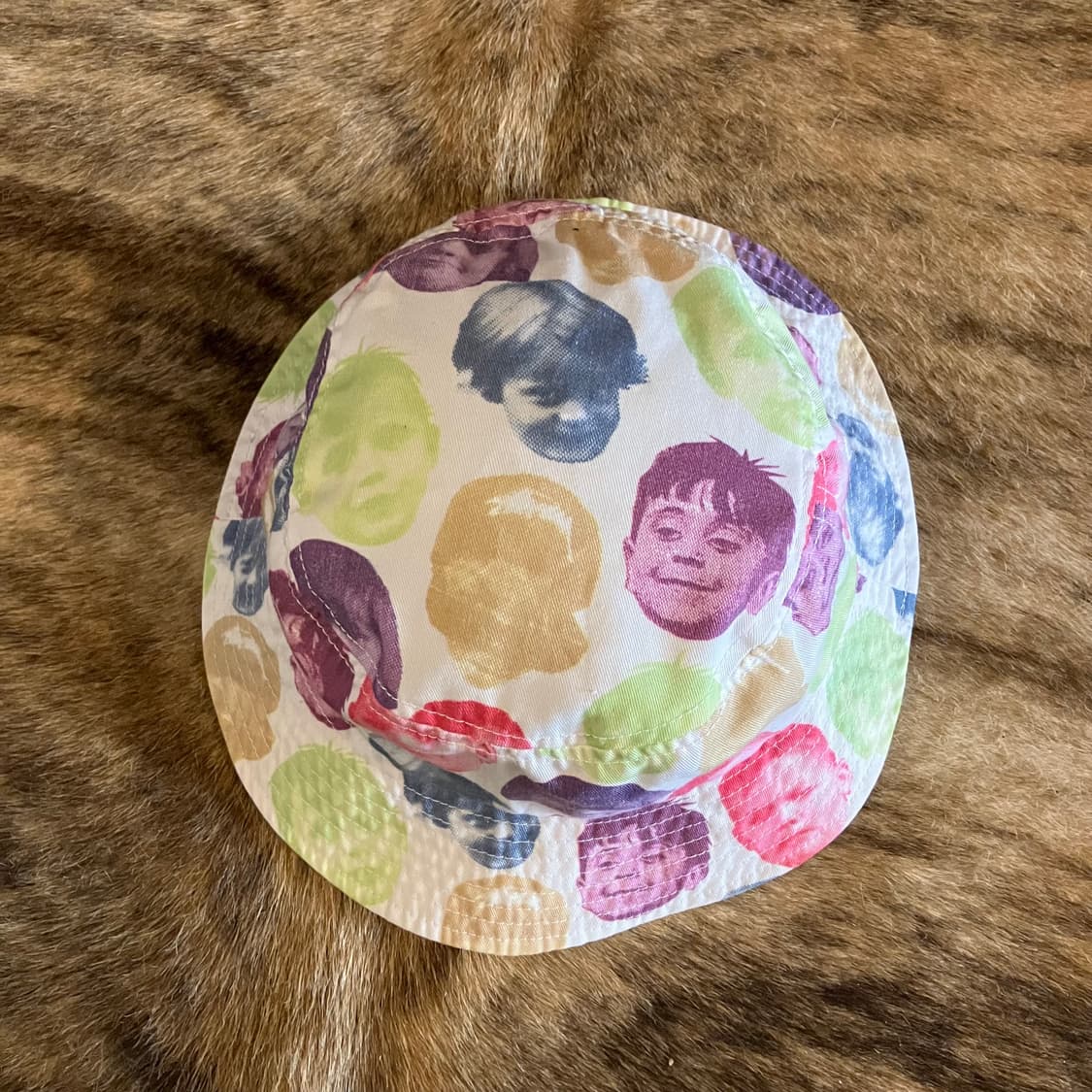 스투시 칠드런 그래픽 버킷햇 상품이미지3