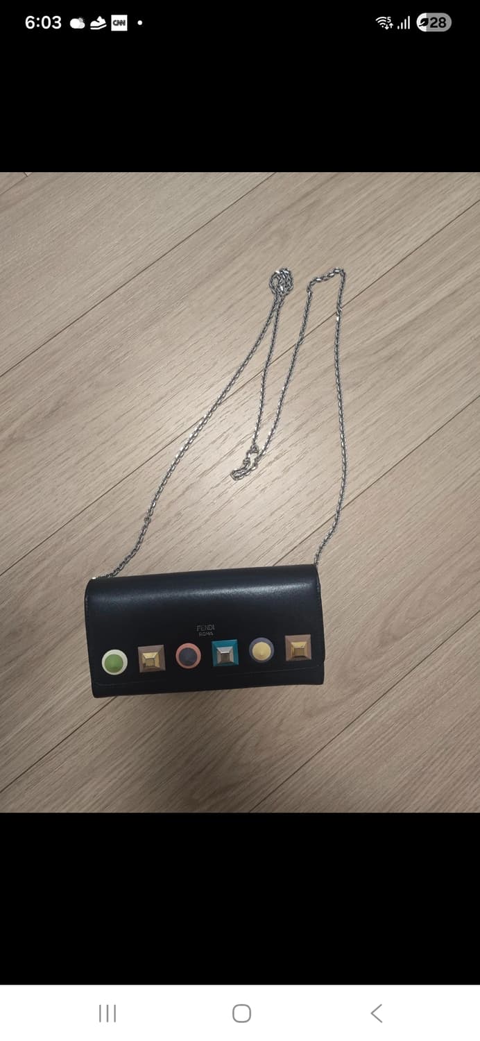 펜디 스터드.미니백겸 지갑 상품이미지1