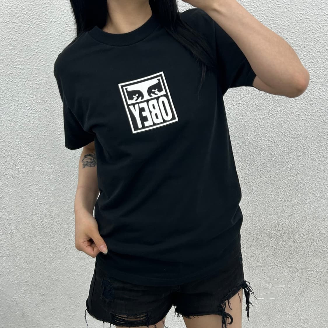 오베이 센터로고 블랙 반팔 S 상품이미지1