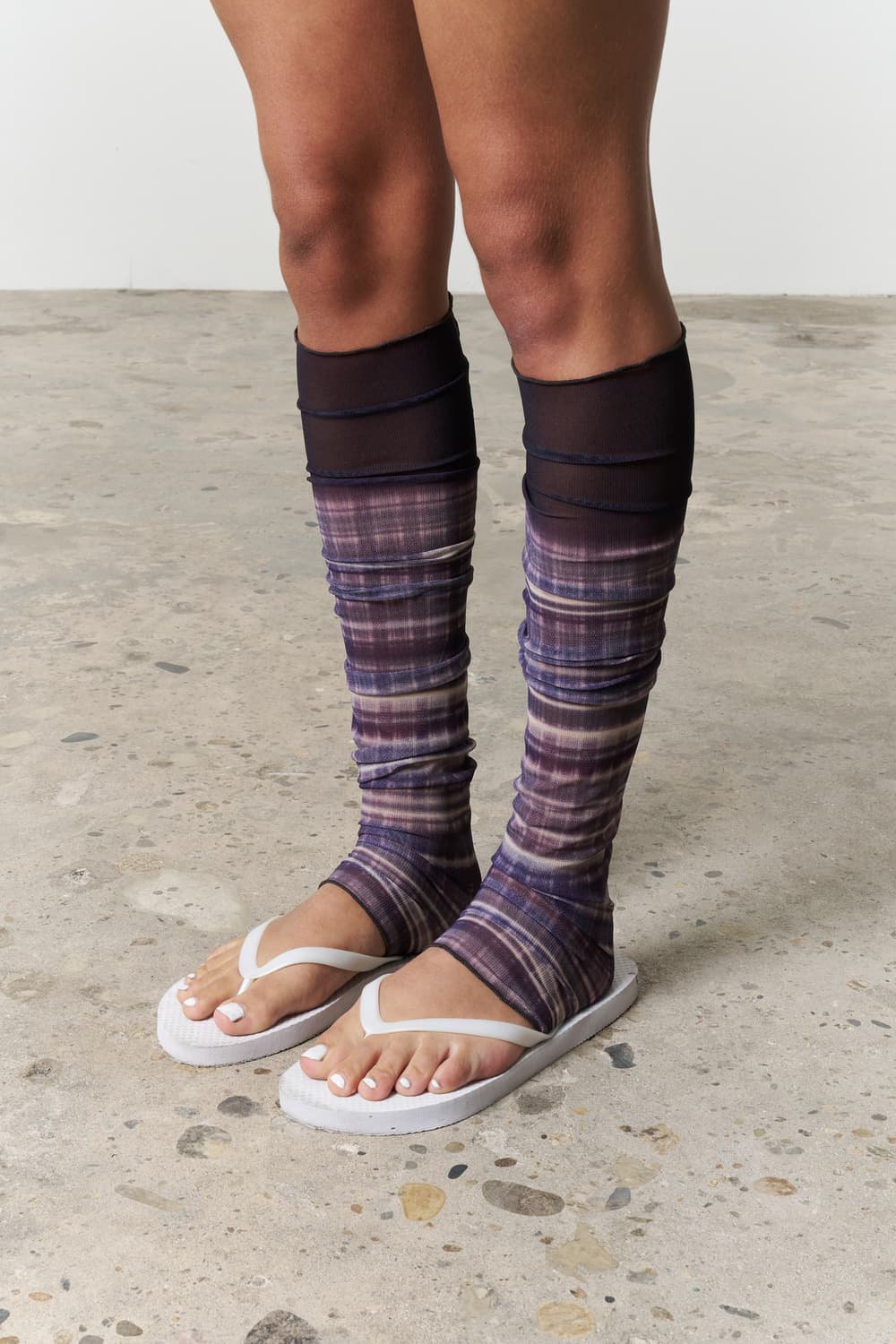 오들리워크샵 Dark Tartan Mesh Leg Warmers Long 상품이미지2