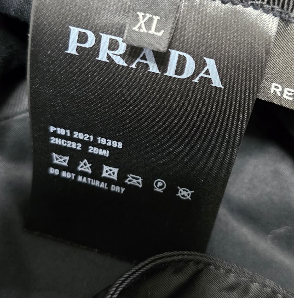 프라다 리나일론 파우치 버킷햇 모자 xl사이즈 판매 상품이미지5