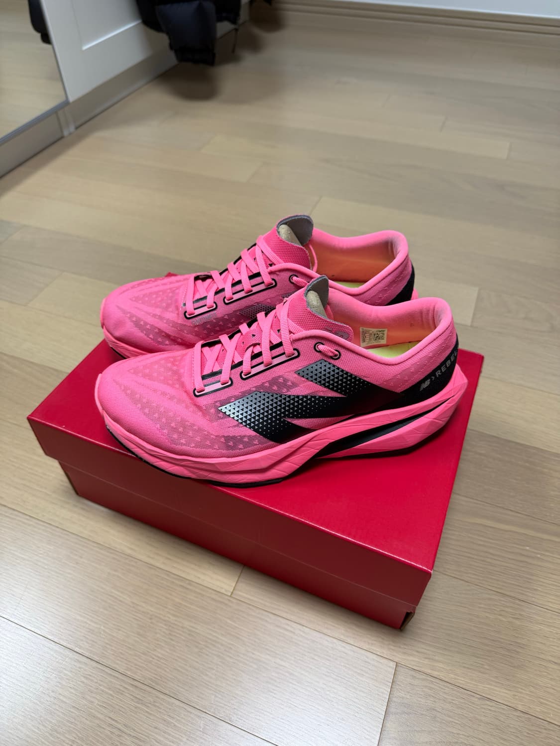 뉴발란스 퓨어셀 레벨 v4 상품이미지1