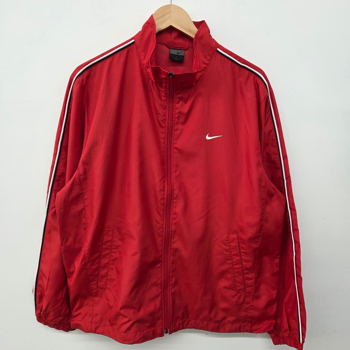 나이키 레드 바람막이 트랙 자켓 남L 상품이미지2