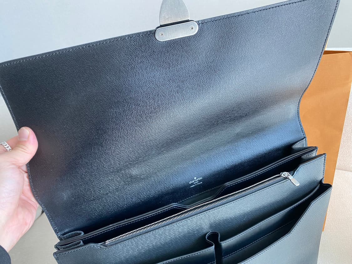 루이비통 타이가 로부스토 브리프 케이스 상품이미지9