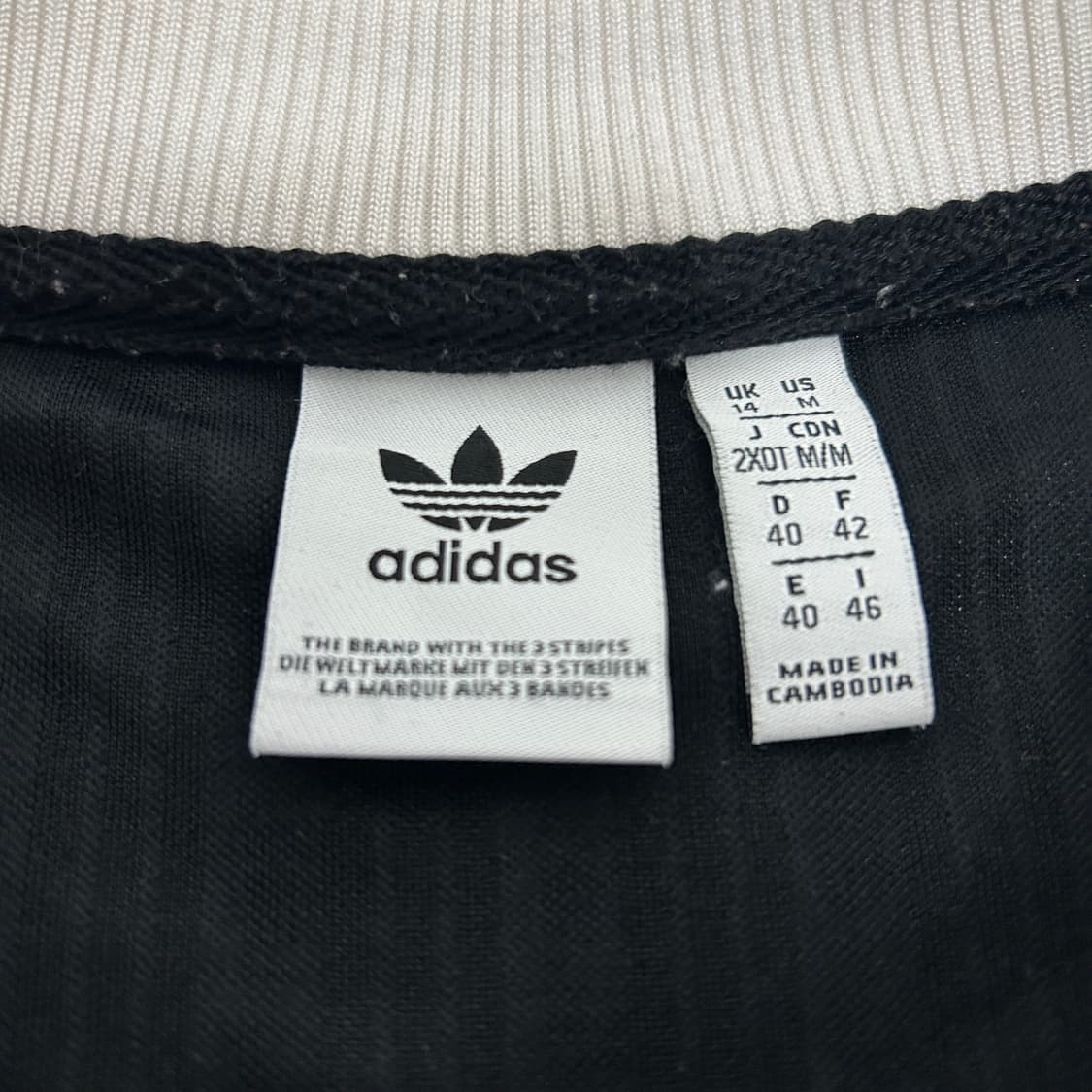 아디다스 오리지날 스트라이프 패턴 긴팔티  상품이미지3