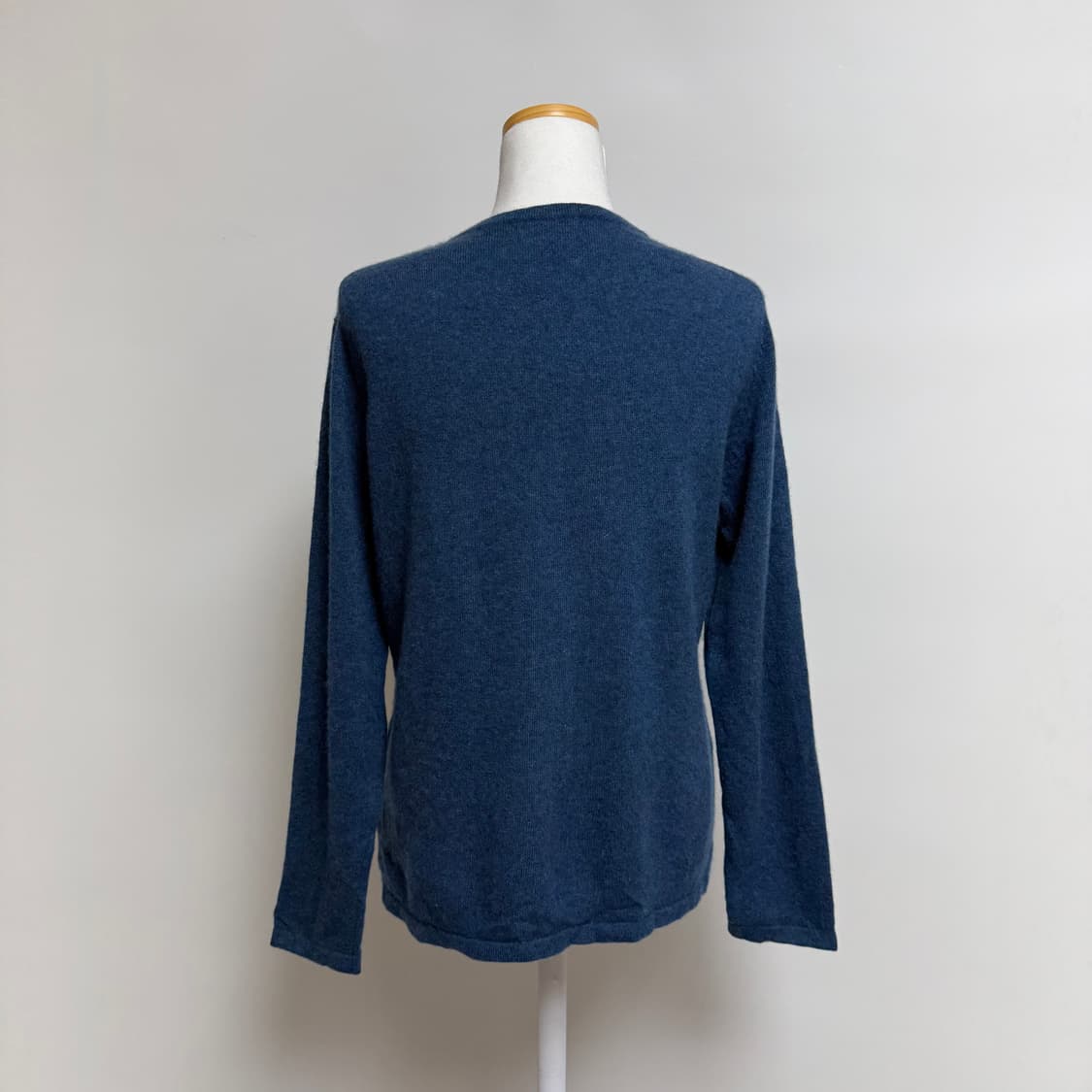 [캐시미어 100%] 청색 라운드넥 가디건 M-L 상품이미지3