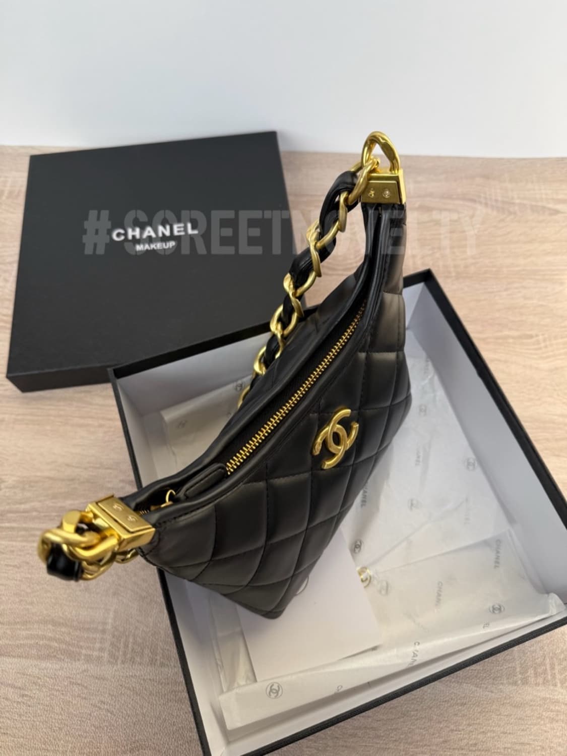 샤넬뷰티 골드체인 퀄팅 호보백 VIP 리미티드 상품이미지5