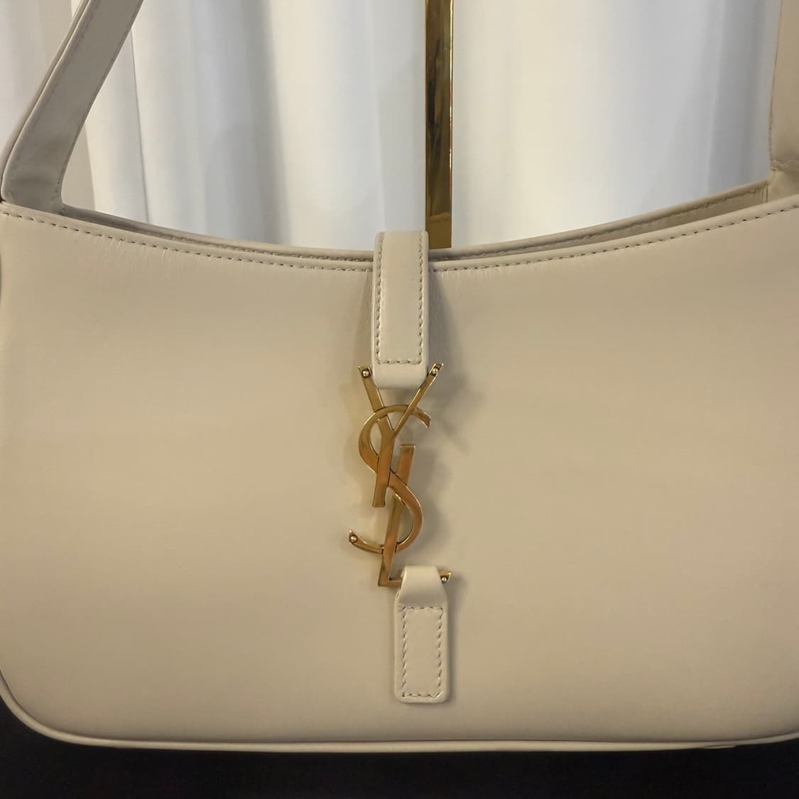 생로랑 LE 5 A 7 호보백 스몰 상품이미지5