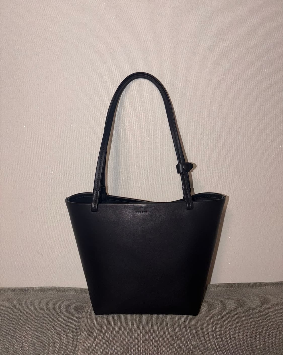 더로우 파트 도트백 상품이미지1