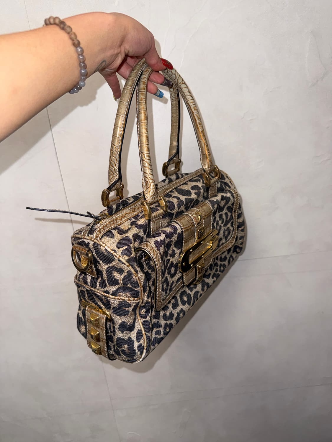 Guess leopard gold buckle python 숄더백 상품이미지4