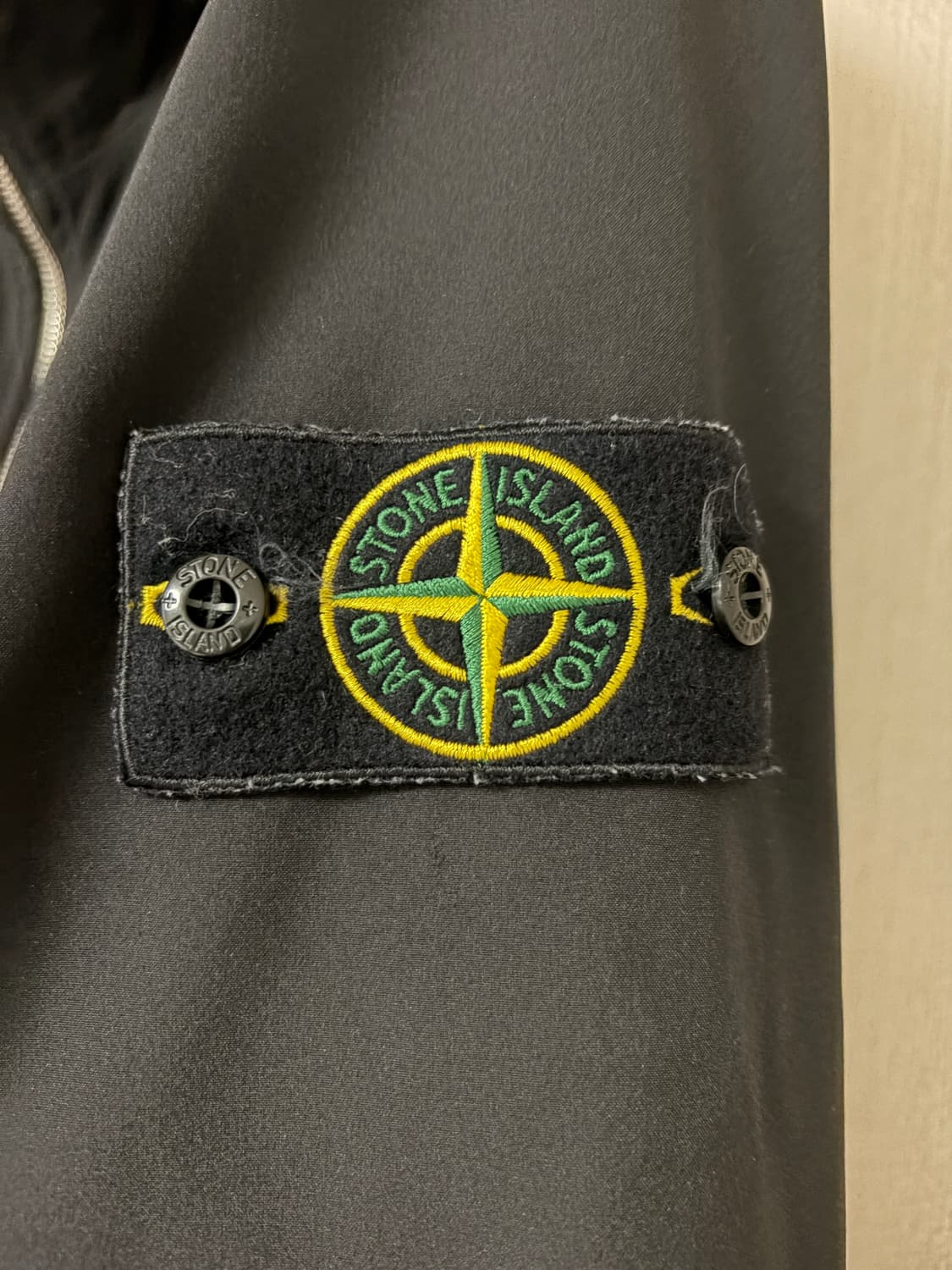 스톤아일랜드 소프트쉘 상품이미지3