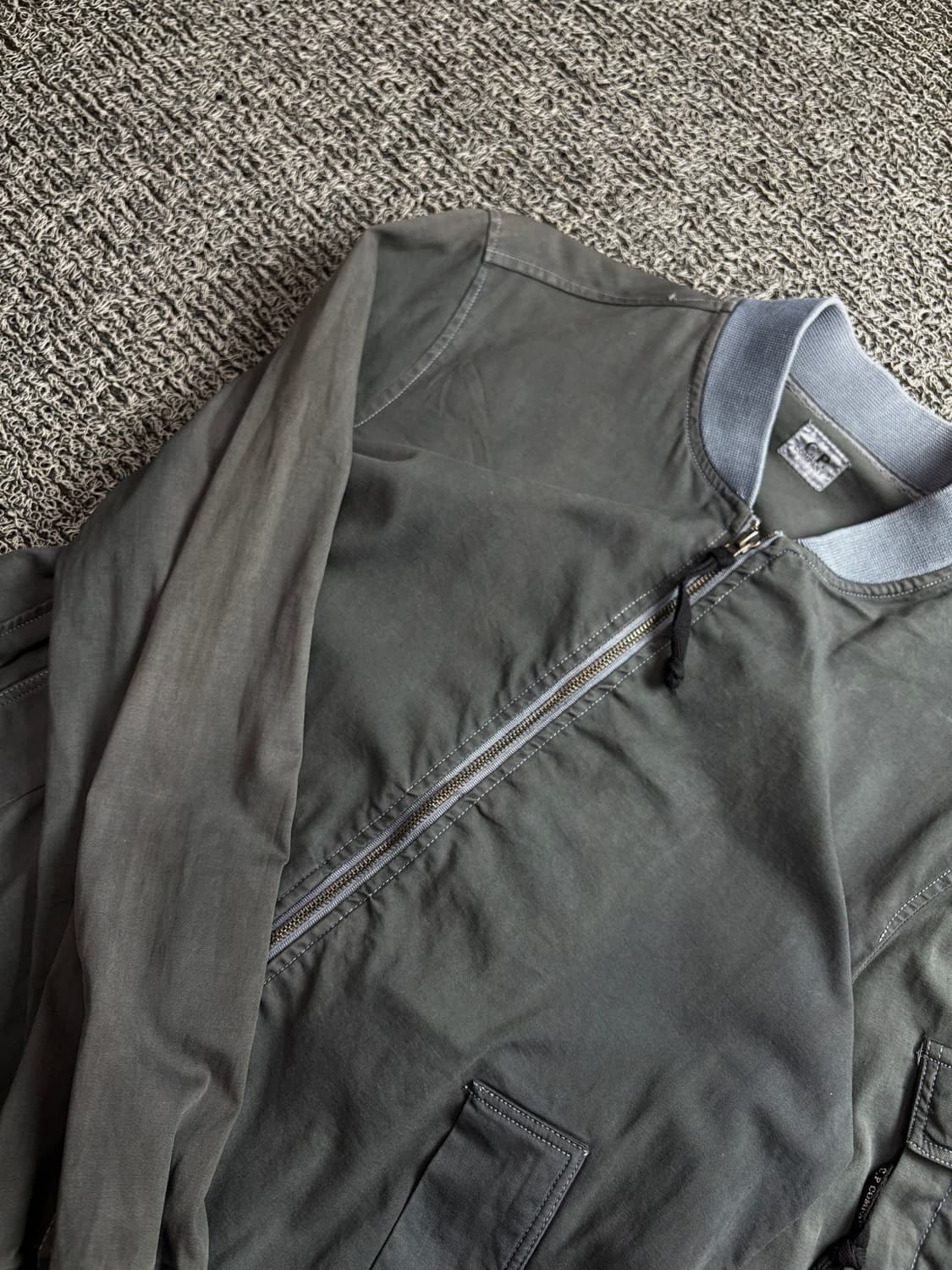 CP컴퍼니 고글와펜 디테일 봄버 자켓 2677 상품이미지4