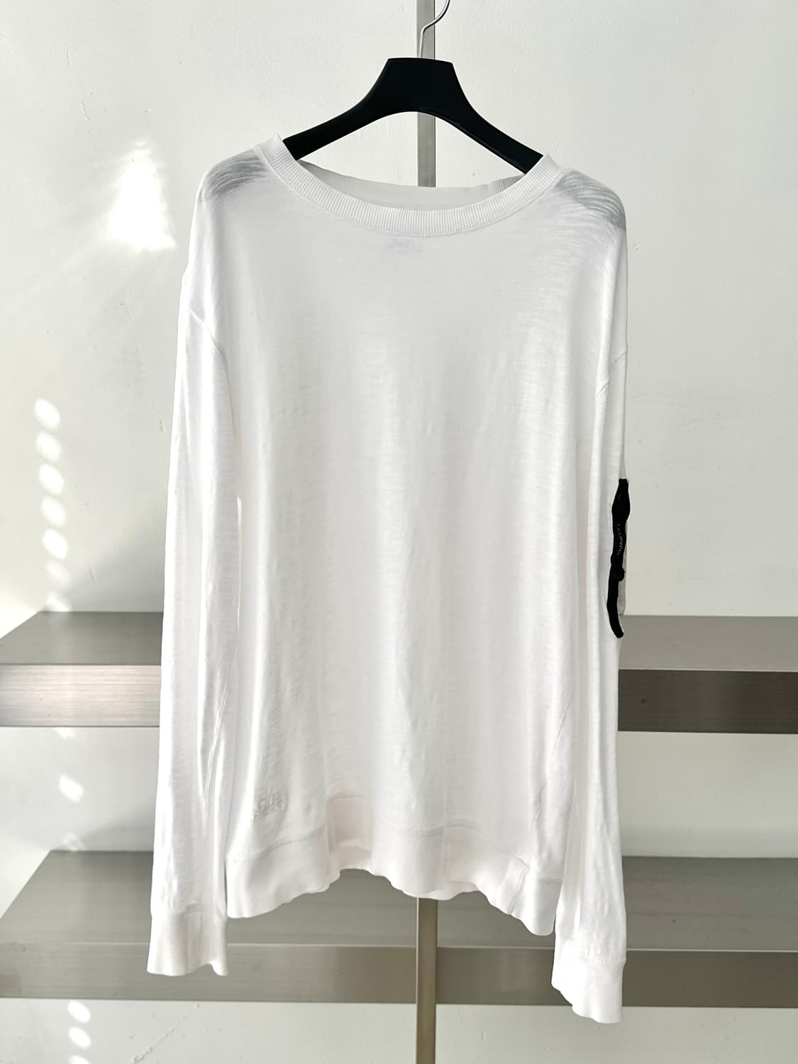 C.P컴퍼니 렌즈와펜 나일론 포켓 화이트 맨투맨  상품이미지4