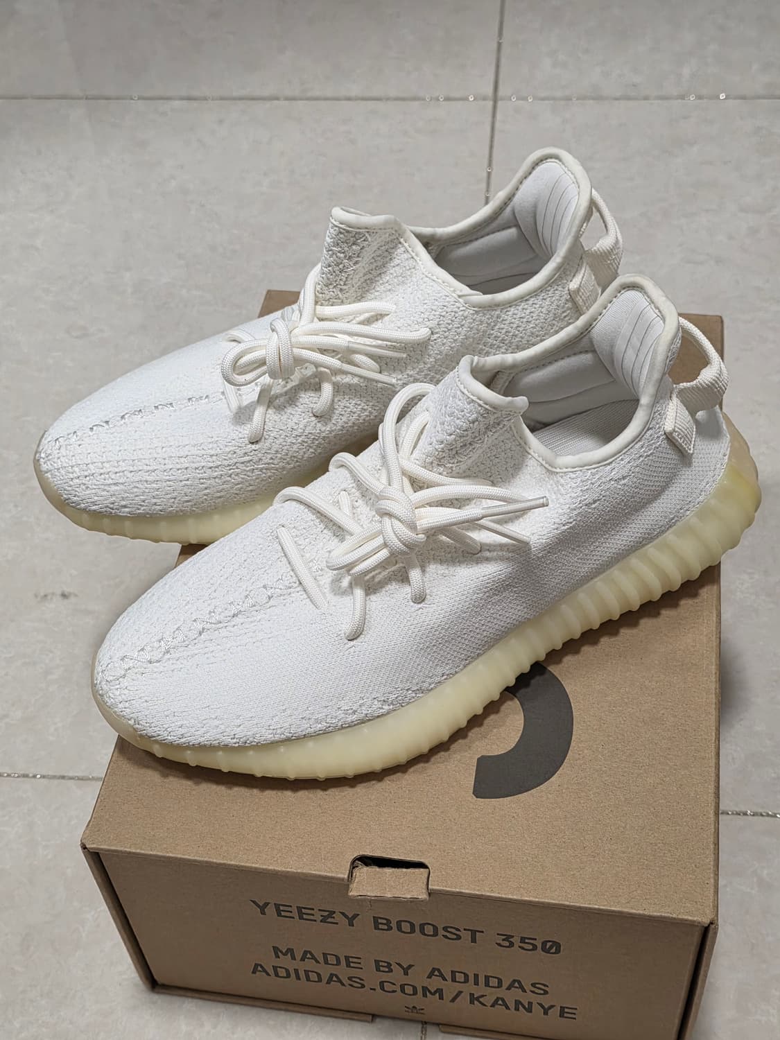 아디다스 이지 부스트 350 V2 트리플 화이트 255/UK 7.5 상품이미지1
