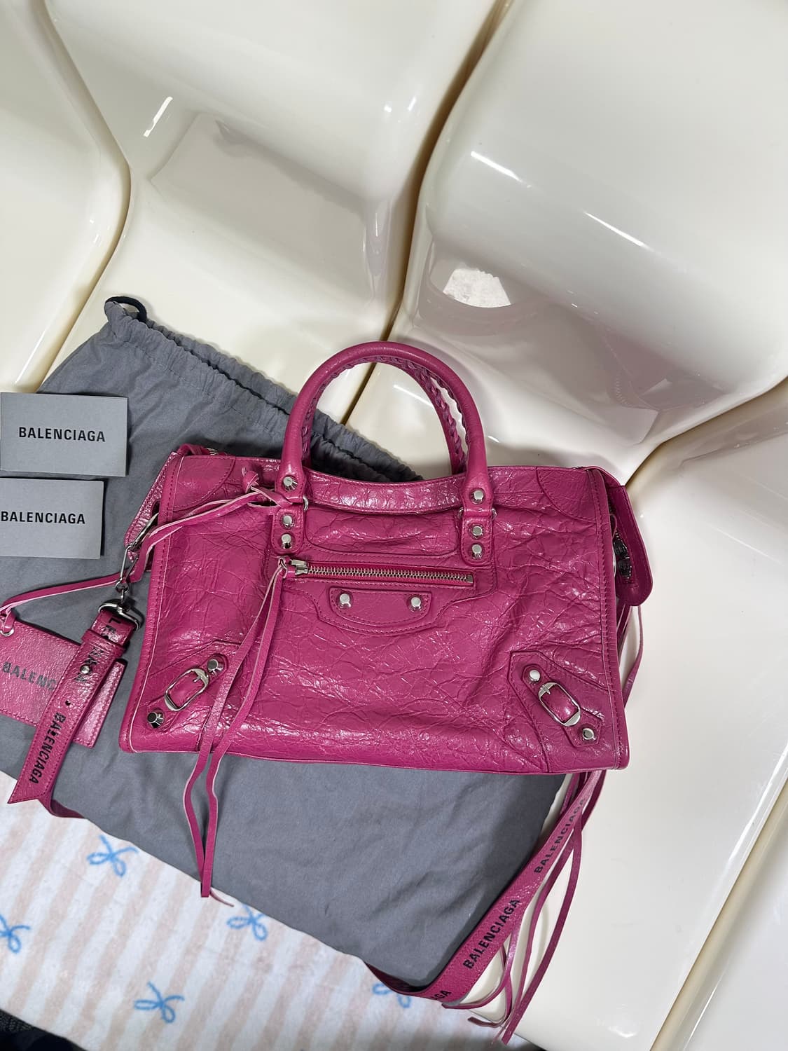 [SA 정품] 발렌시아가 시티 모터백 스몰 핑크 상품이미지7