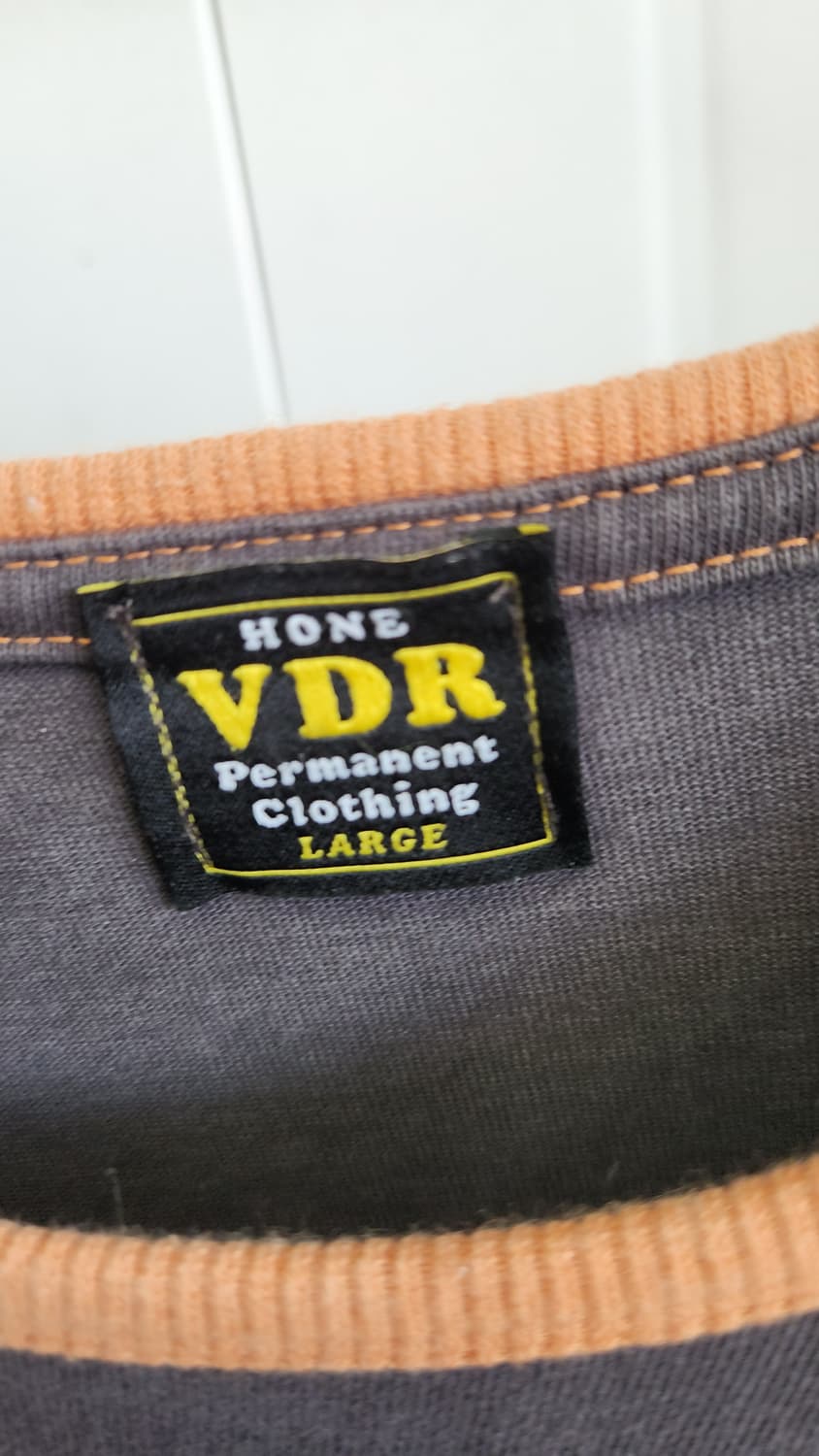 VDR 남성 그레이 오렌지 배색 반팔티셔츠 상품이미지3