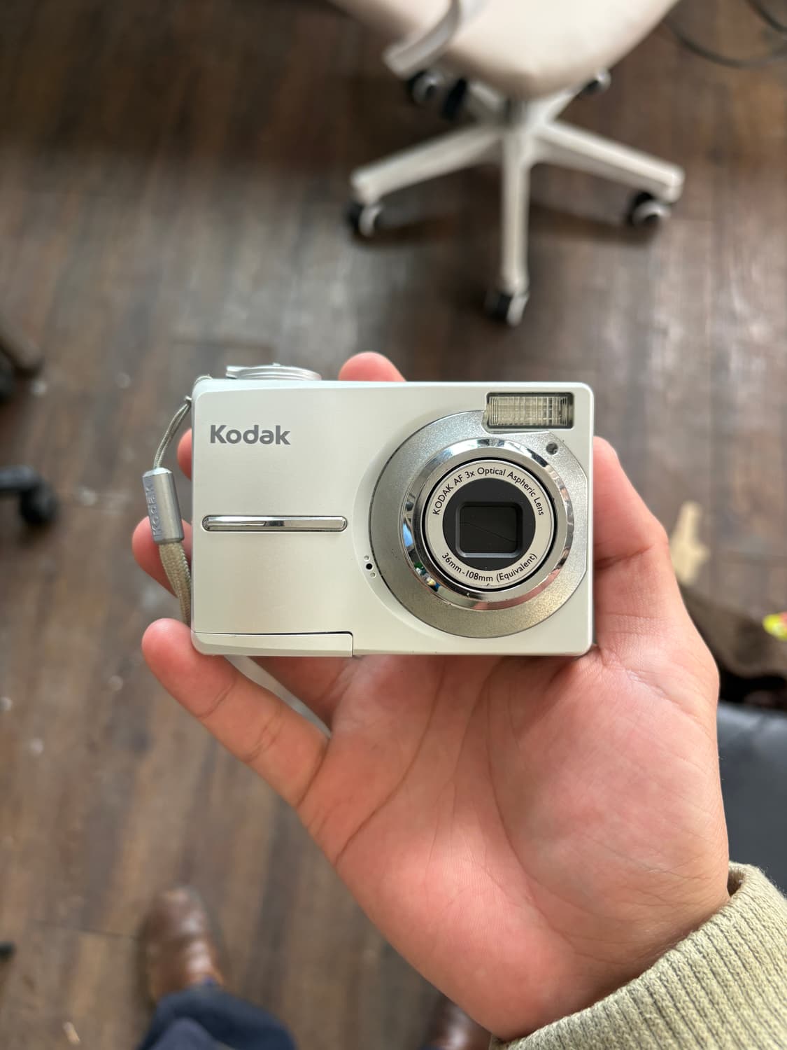 코닥 이지쉐어 c713 디지털카메라 상품이미지1