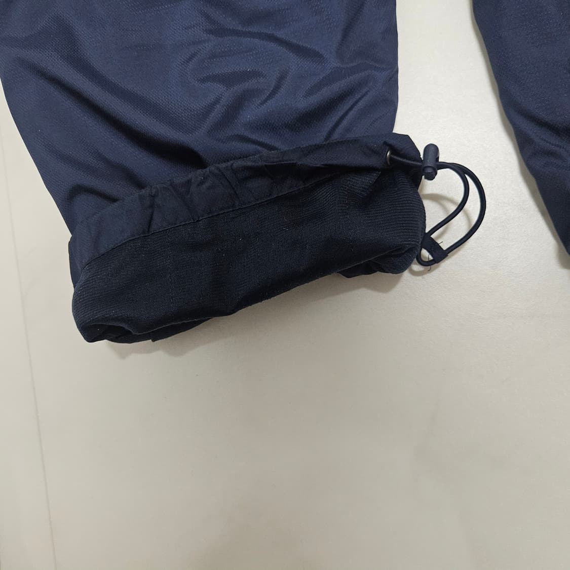 아디다스 올드스쿨 누빔 스트링 트랙팬츠 XL 상품이미지4