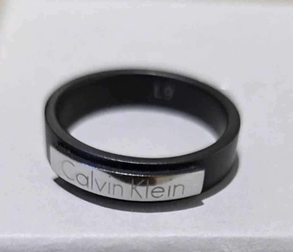 Calvin Klein 캘빈클라인 로고 블랙링 반지 상품이미지2
