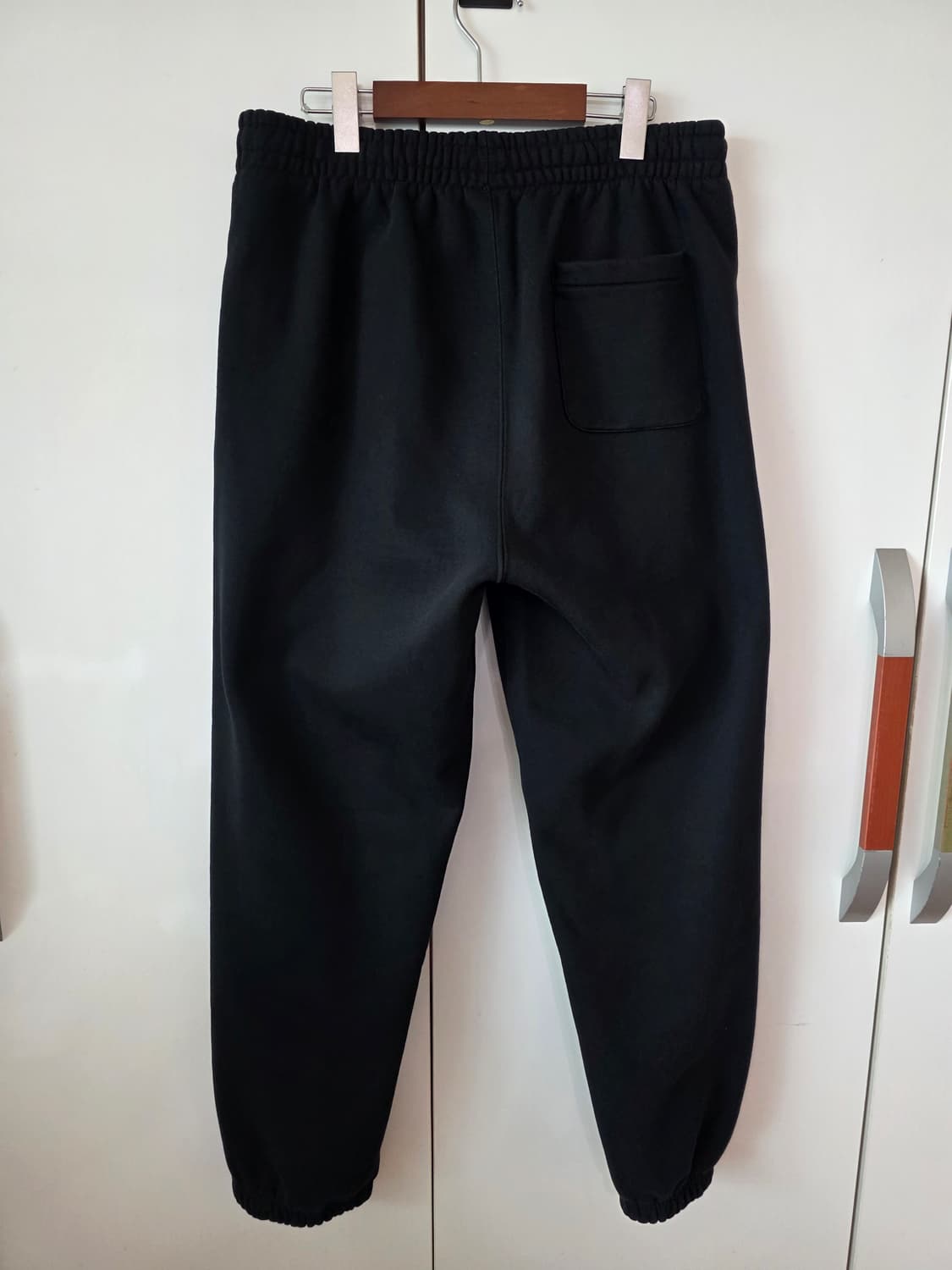 슈프림 x 조던 스웨트팬츠 블랙 상품이미지2