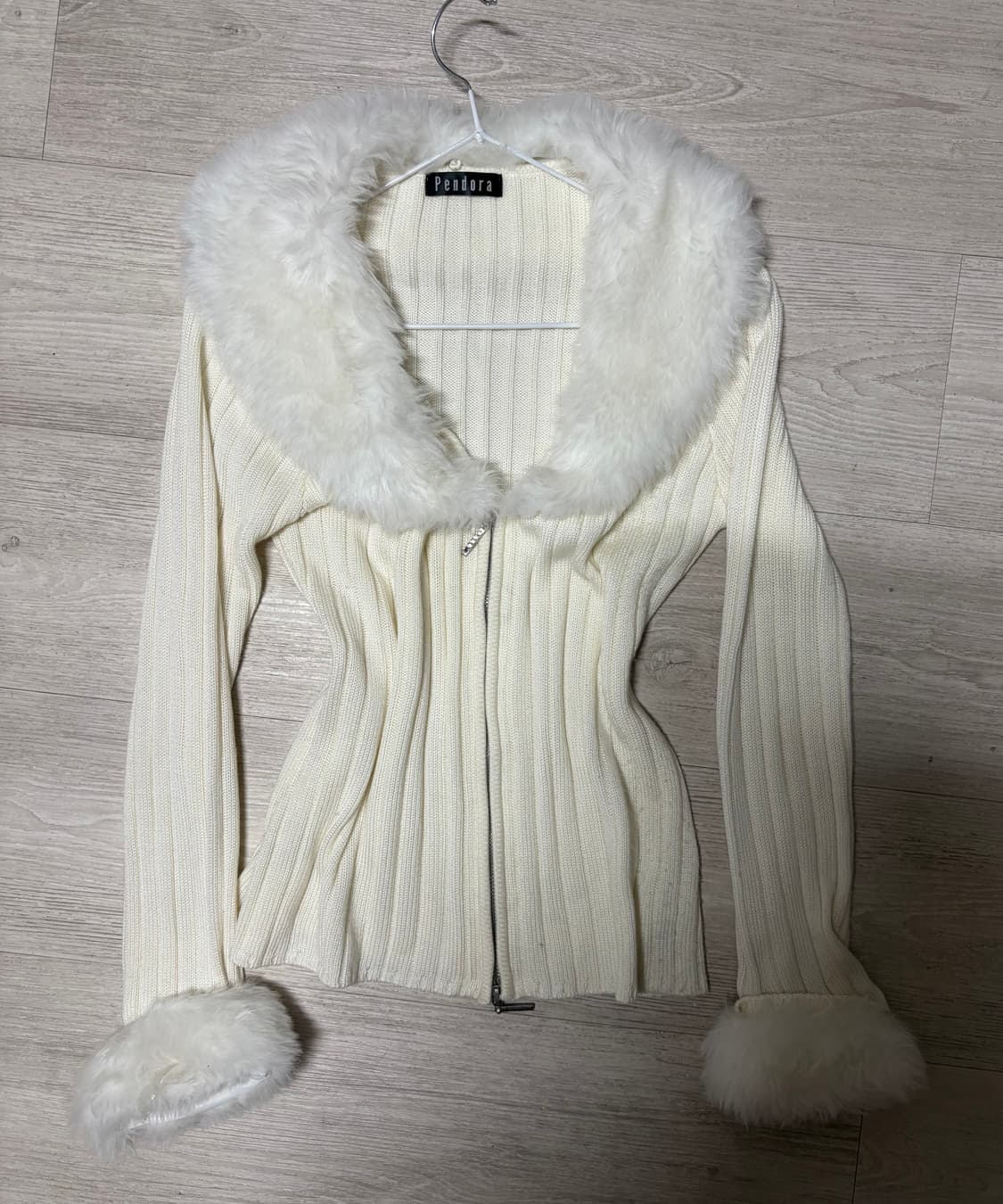 갸루 퍼 니트집업 화이트 아케호무 레이어룸 큐빈티지 상품이미지1