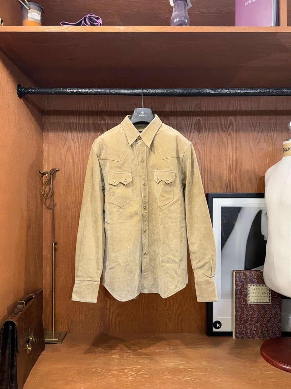 인텐시파이어 스웨이드 셔츠 상품이미지1