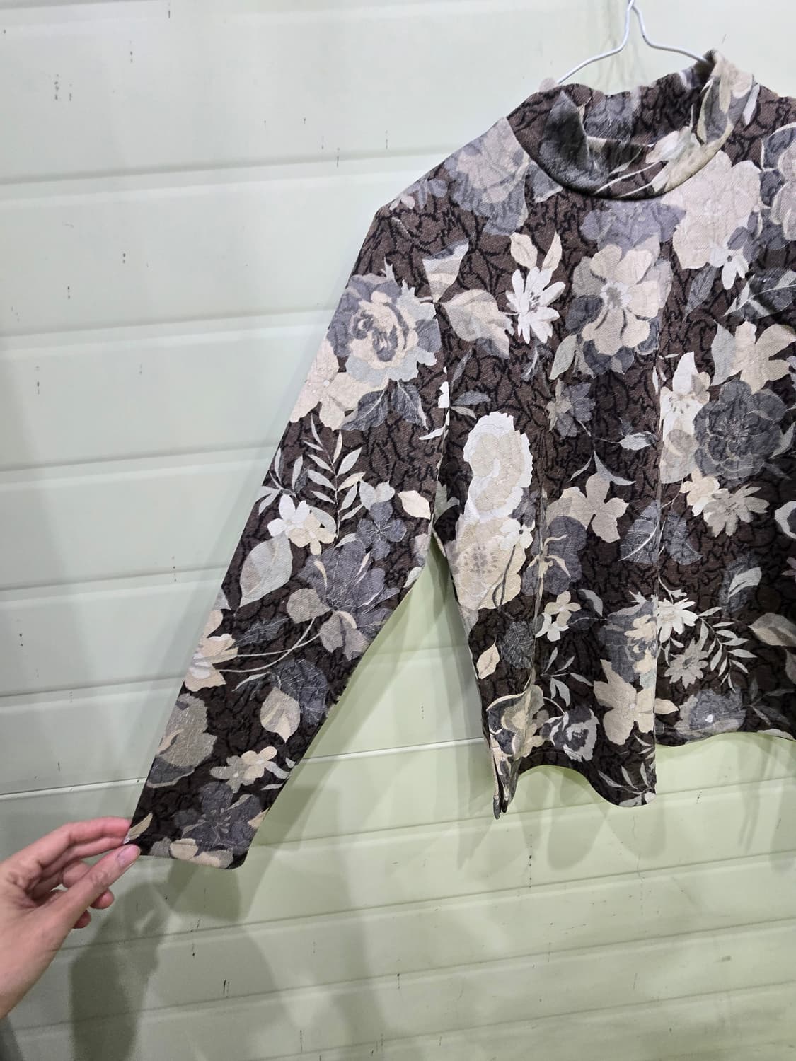 플라워 패턴 브라운 반목 폴라 티셔츠 일본빈티지 상품이미지7