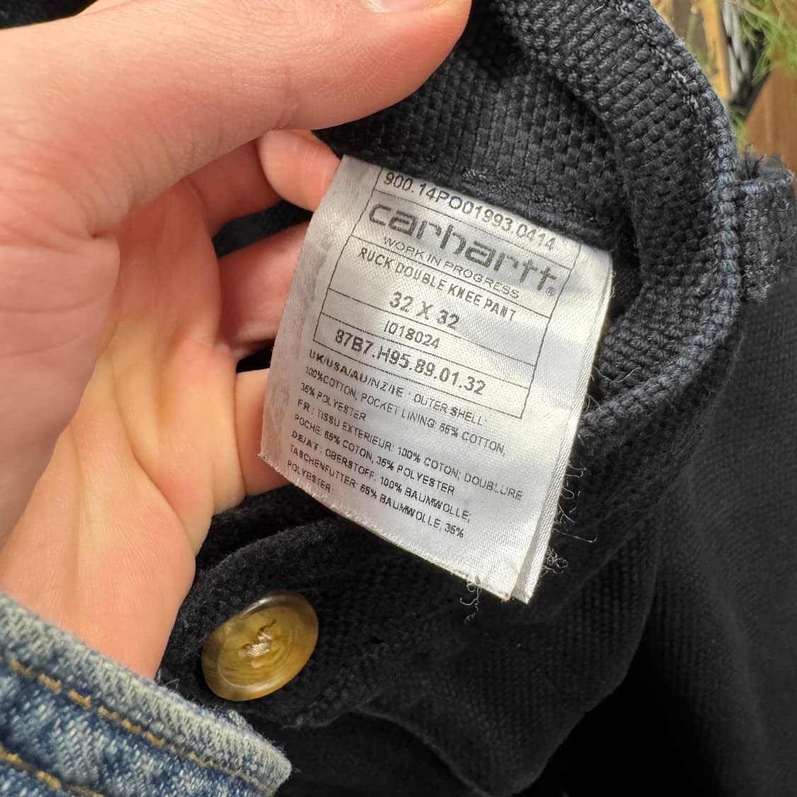 칼하트 윕 더블니 워크 팬츠 후면 포켓 로고 포인트 블랙 그레이 상품이미지6