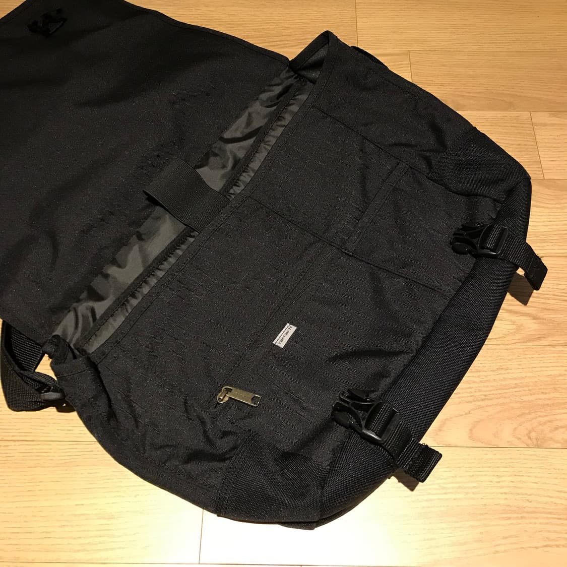 칼하트 D89 메신저백 상품이미지3