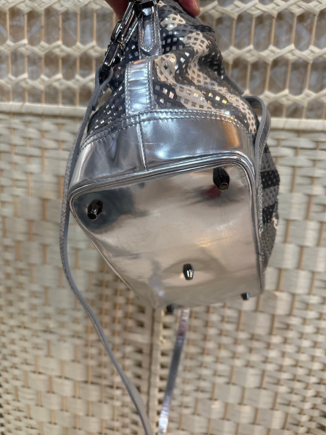 정품 버버리 실버 체크 2way백 팝니다 상품이미지5