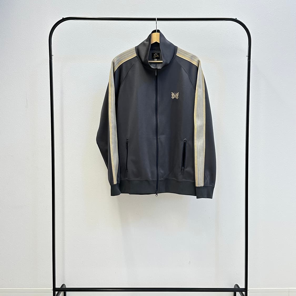 니들스 트랙자켓 XL 사이즈  상품이미지1