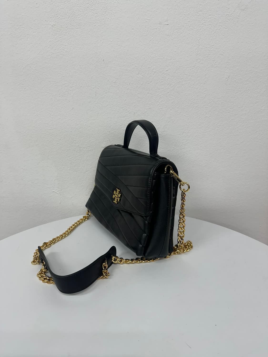 토리버치 키라 쉐브론 탑핸들 체인백 상품이미지2