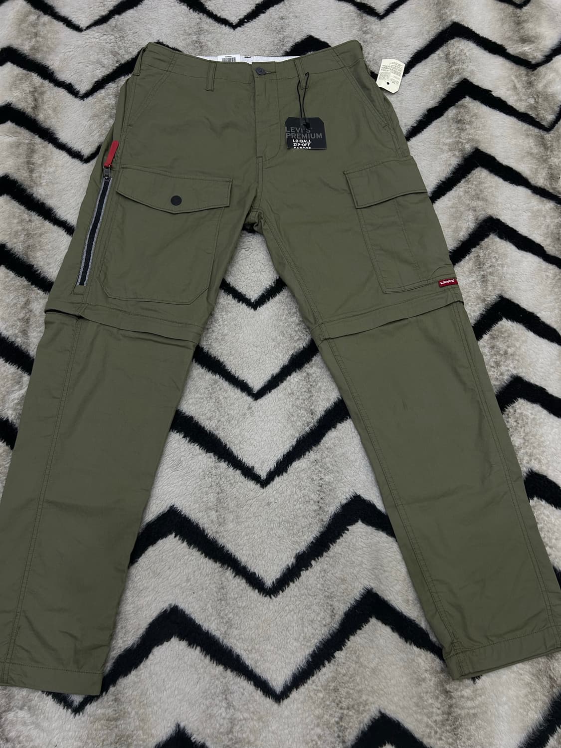 [32]리바이스 프리미엄 반바지 겸용 나일론 카고 팬츠/카키올리브 상품이미지1