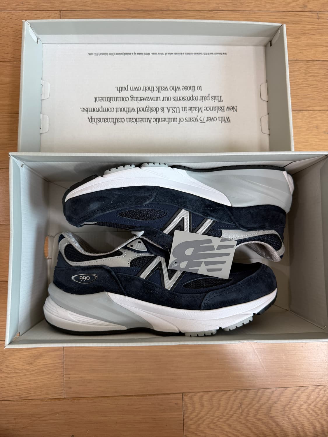 [235] 뉴발란스 우먼스 990 V6 네이비 D 와이드 상품이미지1