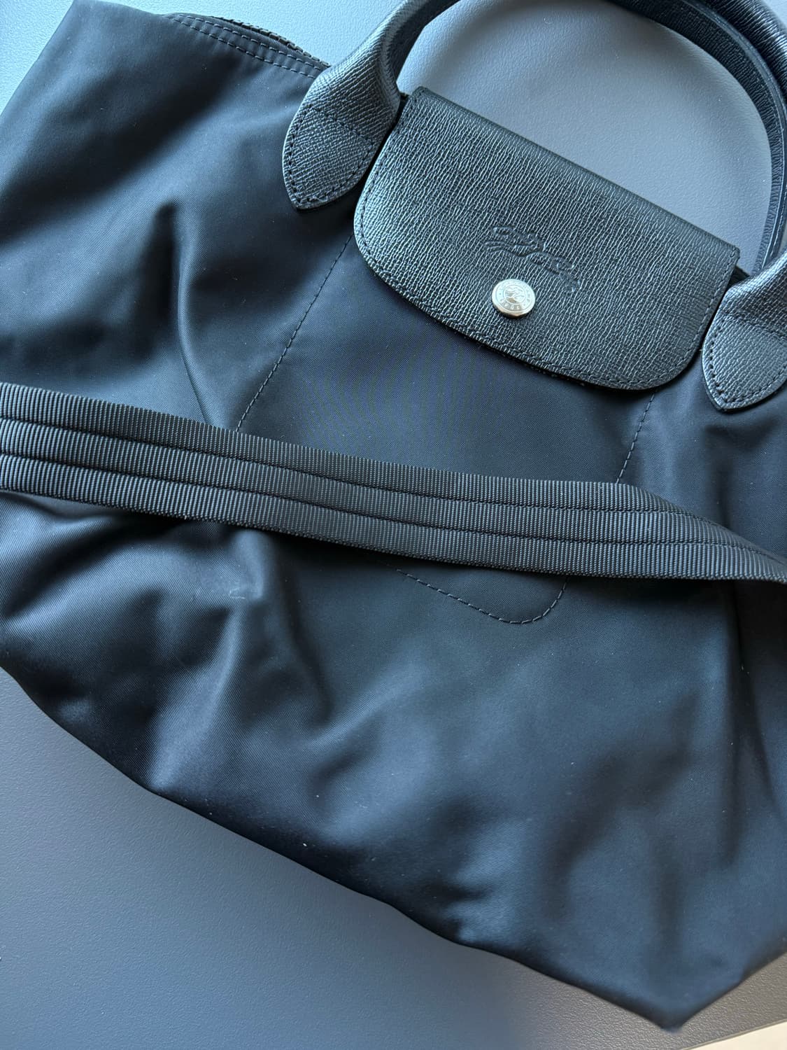 롱샴 르플리아쥬 블랙 네오 스몰 상품이미지4