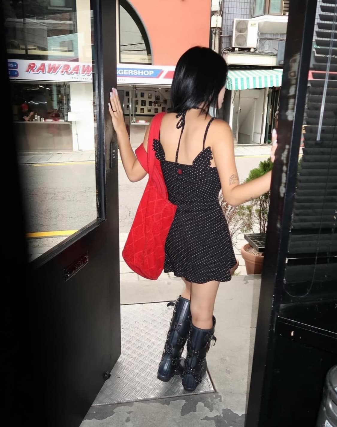 Toh 티오에이치 비하트 날개 도트 원피스 상품이미지2