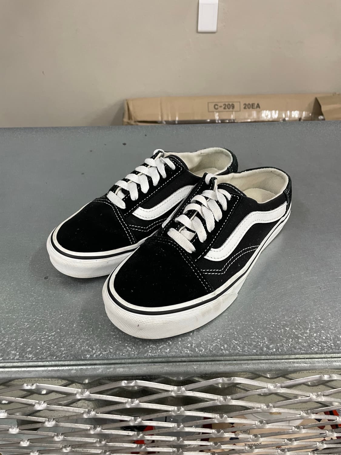 반스 올드스쿨 뮬 블랙 220 상품이미지2