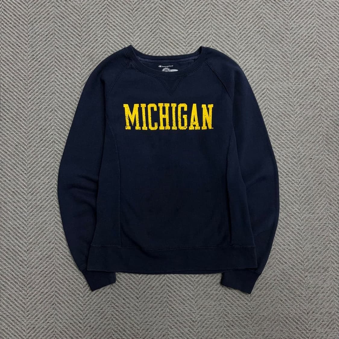 챔피온 리버스위브 미시건 스웻셔츠 v1568 상품이미지1
