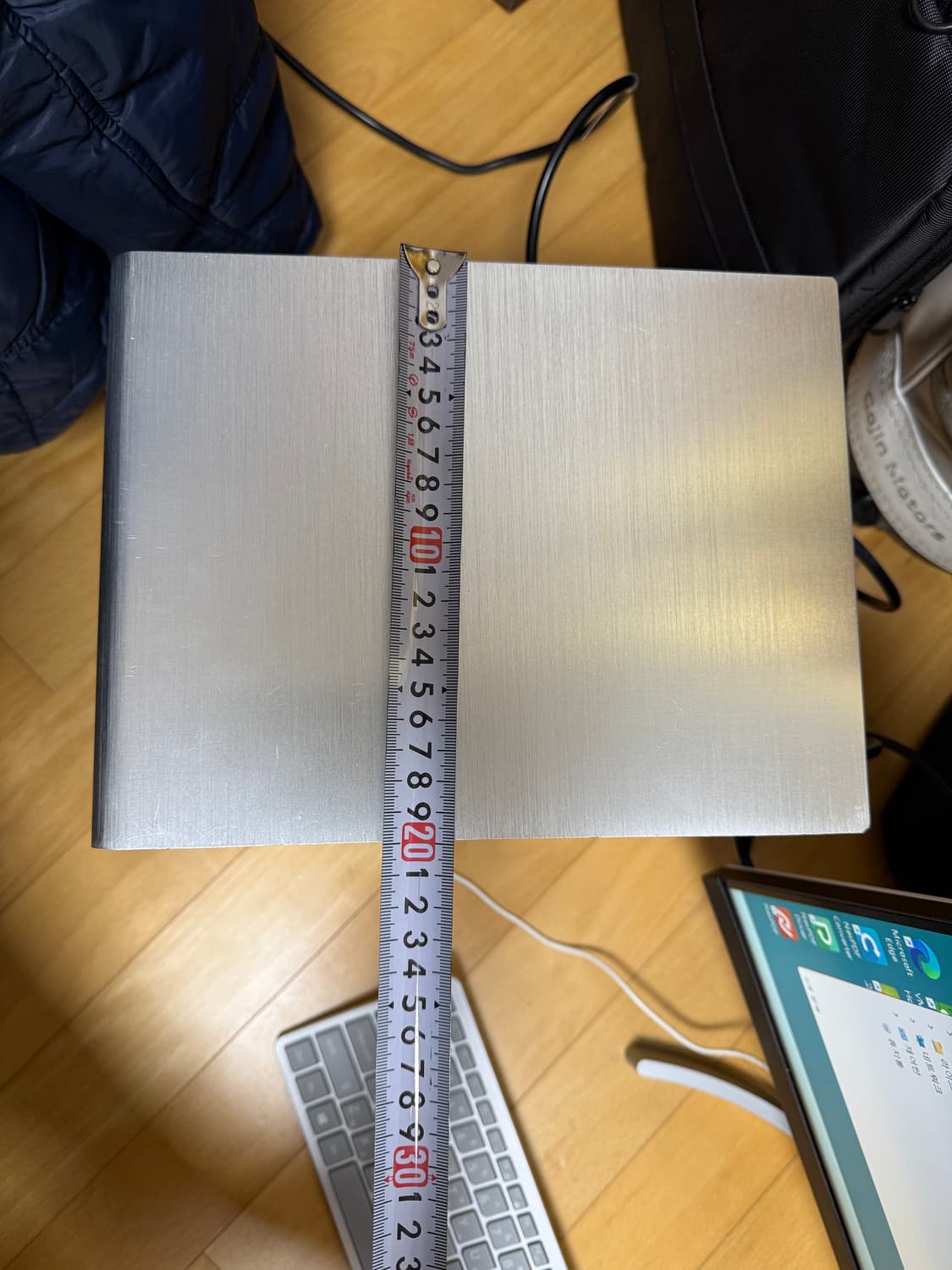 한성컴퓨터 미니슈트 i5 테스크탑 풀스틸 컴퓨터  i5 9400 2.9  상품이미지2